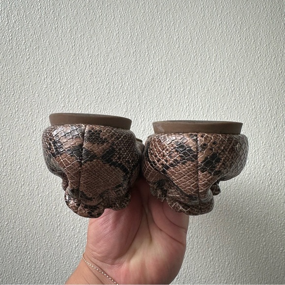 Tory Burch Snakeskin Reva Ballet Flats size 7 - Picture 12 of 13